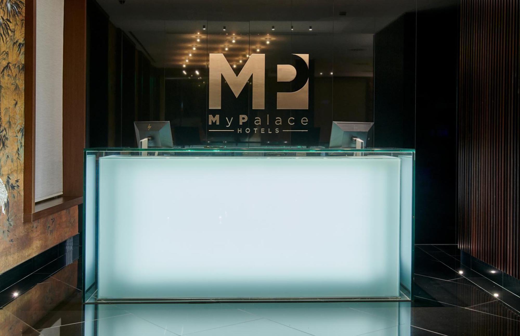 Hotel Mypalace Леон Экстерьер фото