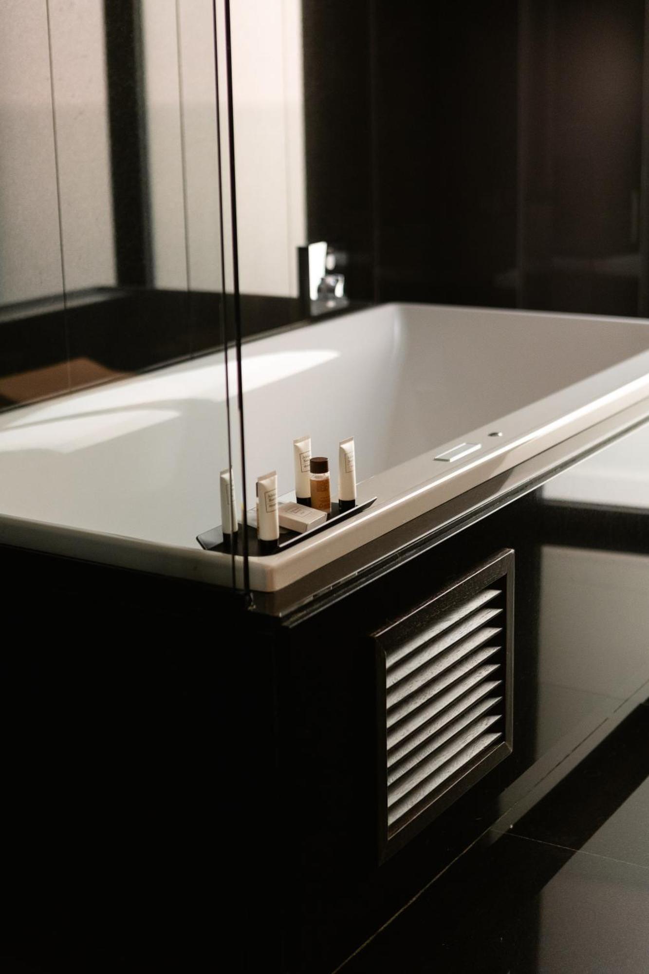 Hotel Mypalace Леон Экстерьер фото