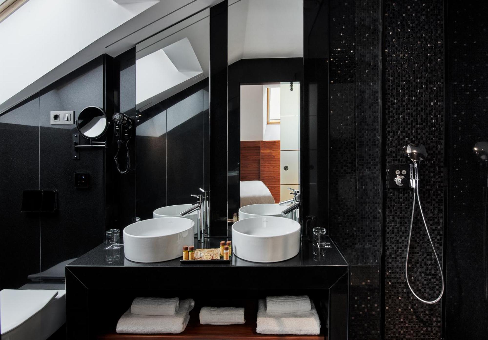 Hotel Mypalace Леон Экстерьер фото